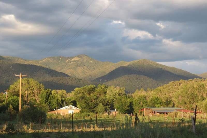 Taos Goji Farm & Eco-Lodge Retreat Arroyo Seco Buitenkant foto