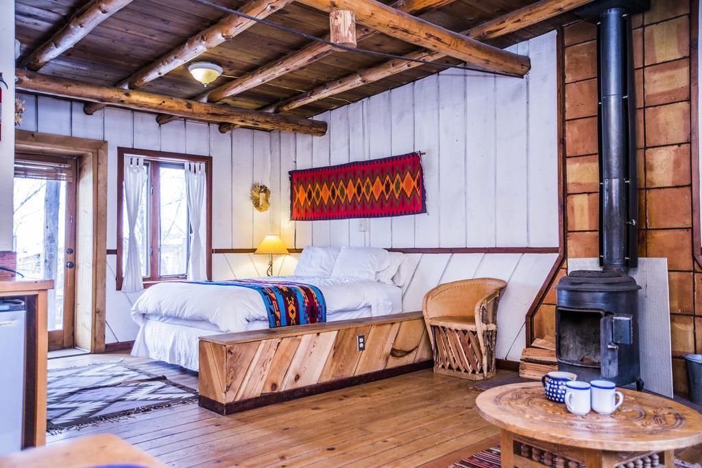 Taos Goji Farm & Eco-Lodge Retreat Arroyo Seco Buitenkant foto