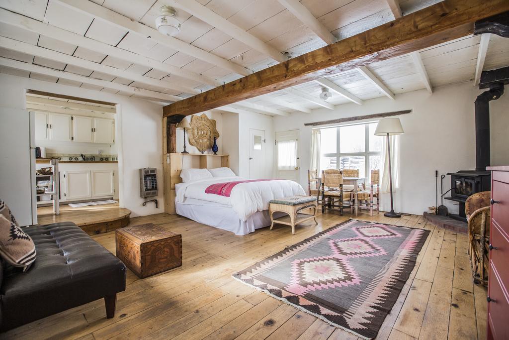 Taos Goji Farm & Eco-Lodge Retreat Arroyo Seco Buitenkant foto