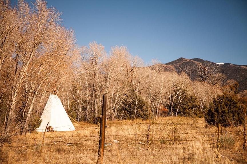 Taos Goji Farm & Eco-Lodge Retreat Arroyo Seco Buitenkant foto